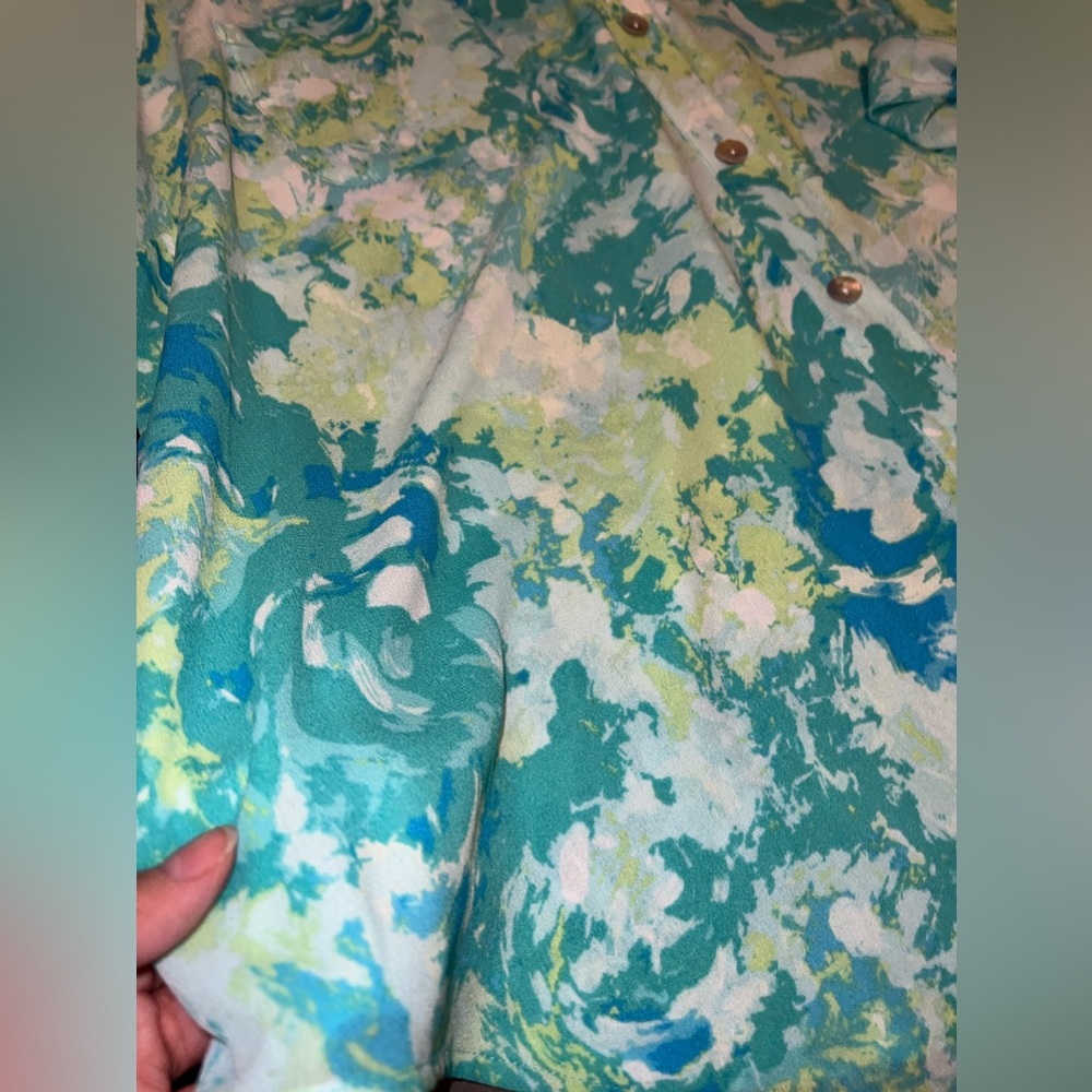 Ruby Rd Plus Size Watercolor Style Tie Front Butt… - image 2